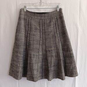 Ann Taylor Pleated Skirt Womens 4 Grey Excellent 100% Virgin Wool Tweed Midi